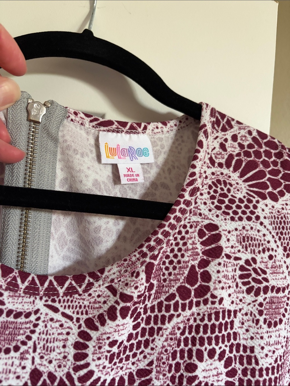 LuLaRoe Burgundy & White Lace-Pattern Amelia Dress with Pleats and Pockets XL - Picture 2 of 5